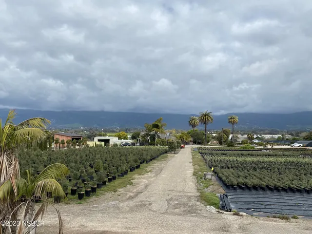 a picture of city view