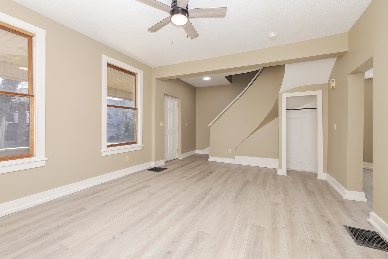 706 North Prairie Street Bloomington, IL 61701 - Photo 11 of 42