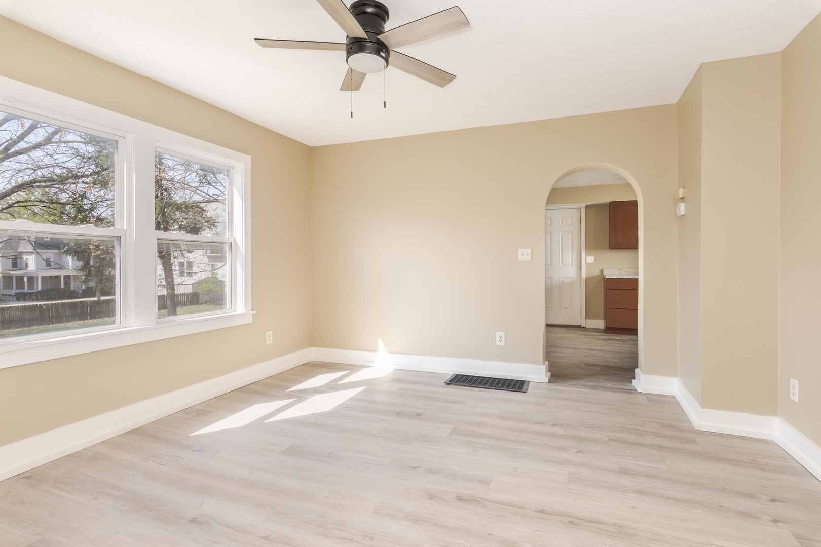 706 North Prairie Street Bloomington, IL 61701 - Photo 14 of 42