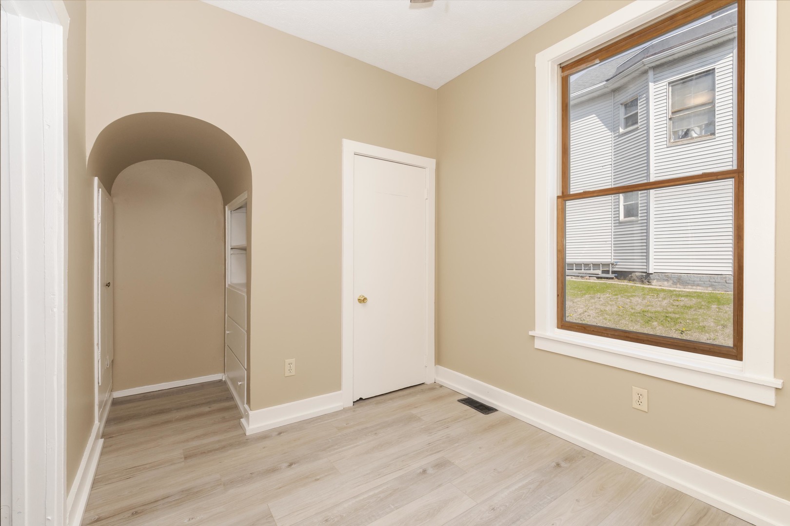 706 North Prairie Street Bloomington, IL 61701 - Photo 18 of 42