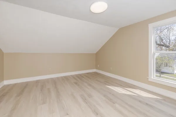 $189,000 | 706 North Prairie Street, Bloomington, IL 61701