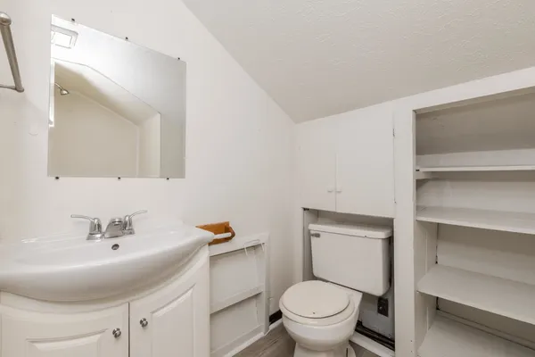 $189,000 | 706 North Prairie Street, Bloomington, IL 61701