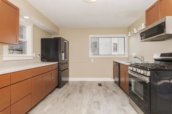 $189,000 | 706 North Prairie Street, Bloomington, IL 61701