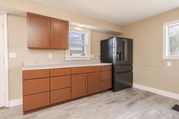 $189,000 | 706 North Prairie Street, Bloomington, IL 61701