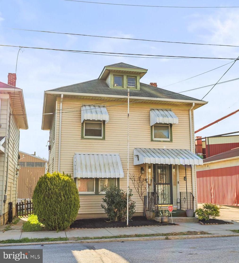 4 Penn Street Hanover, PA 17331 - Photo 1 of 28 Love where you live!