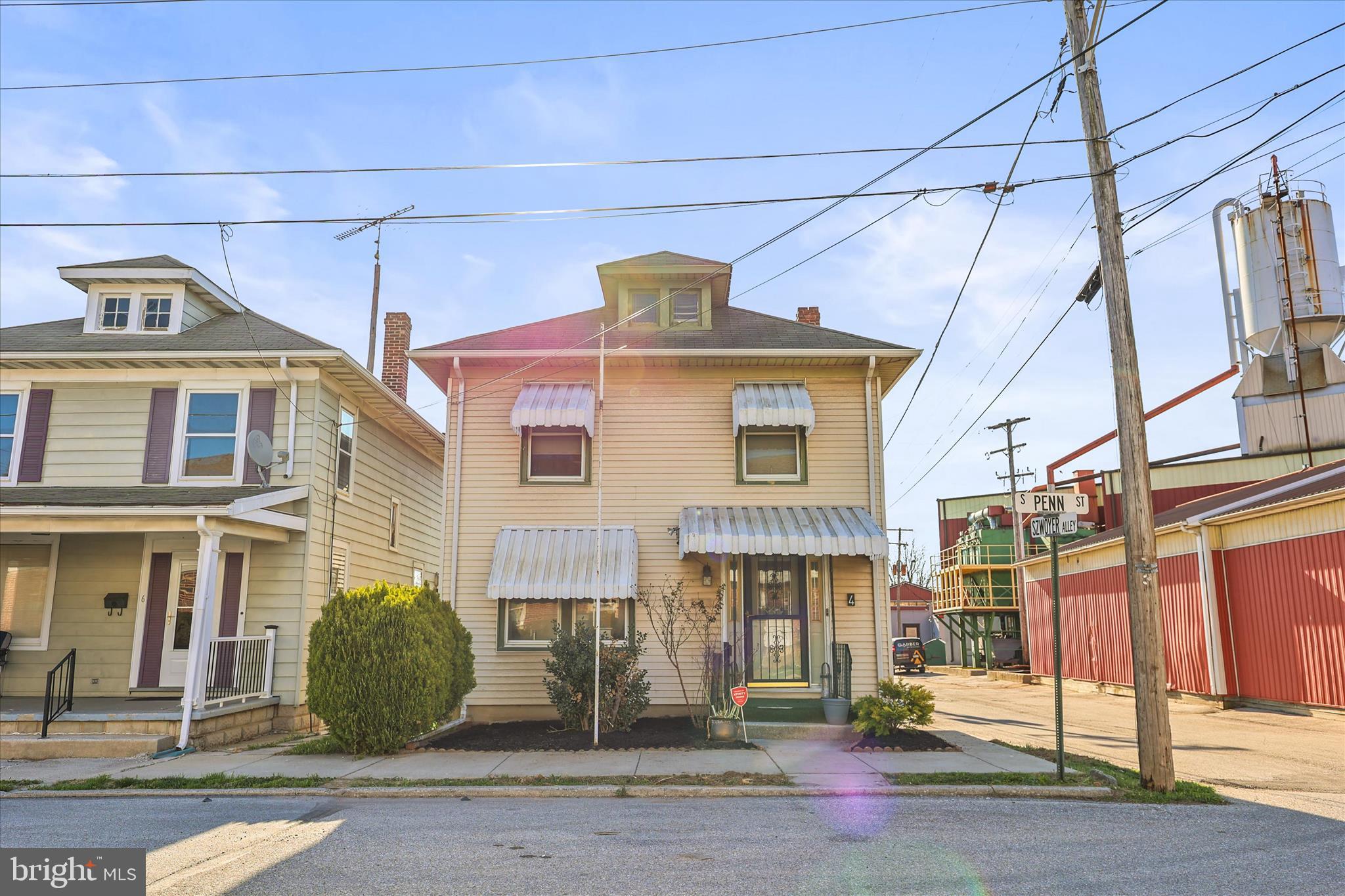 4 Penn Street Hanover, PA 17331 - Photo 2 of 28 Parking in front as well as extra in the alley