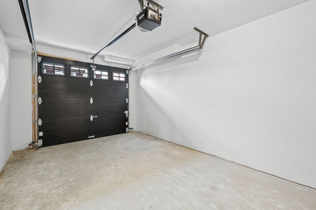 9 Acton Road, Unit 11 Chelmsford, MA 01824 - Photo 27 of 32 Gallery Image 27
