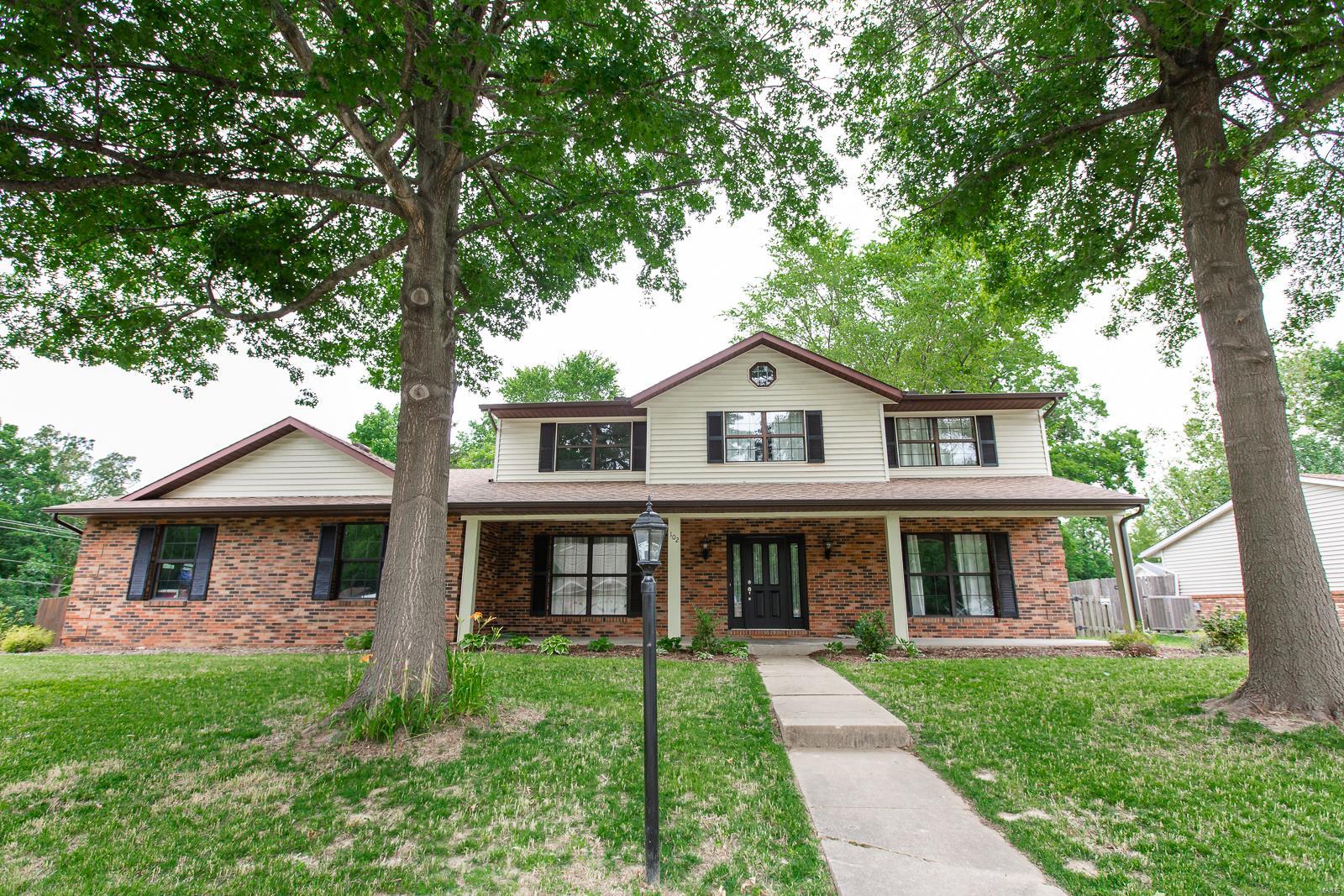 102 Pheasant Run O'Fallon, IL 62269 - Photo 1 of 37 Gallery Image 1