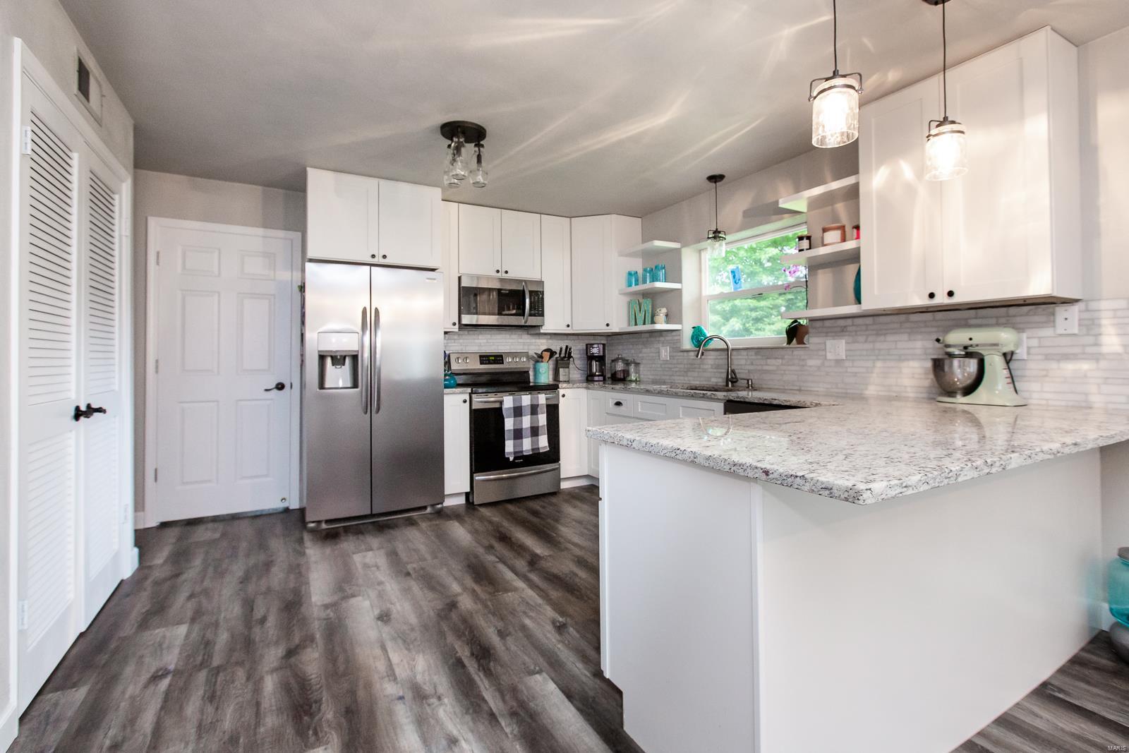 102 Pheasant Run O'Fallon, IL 62269 - Photo 17 of 37 Gallery Image 17