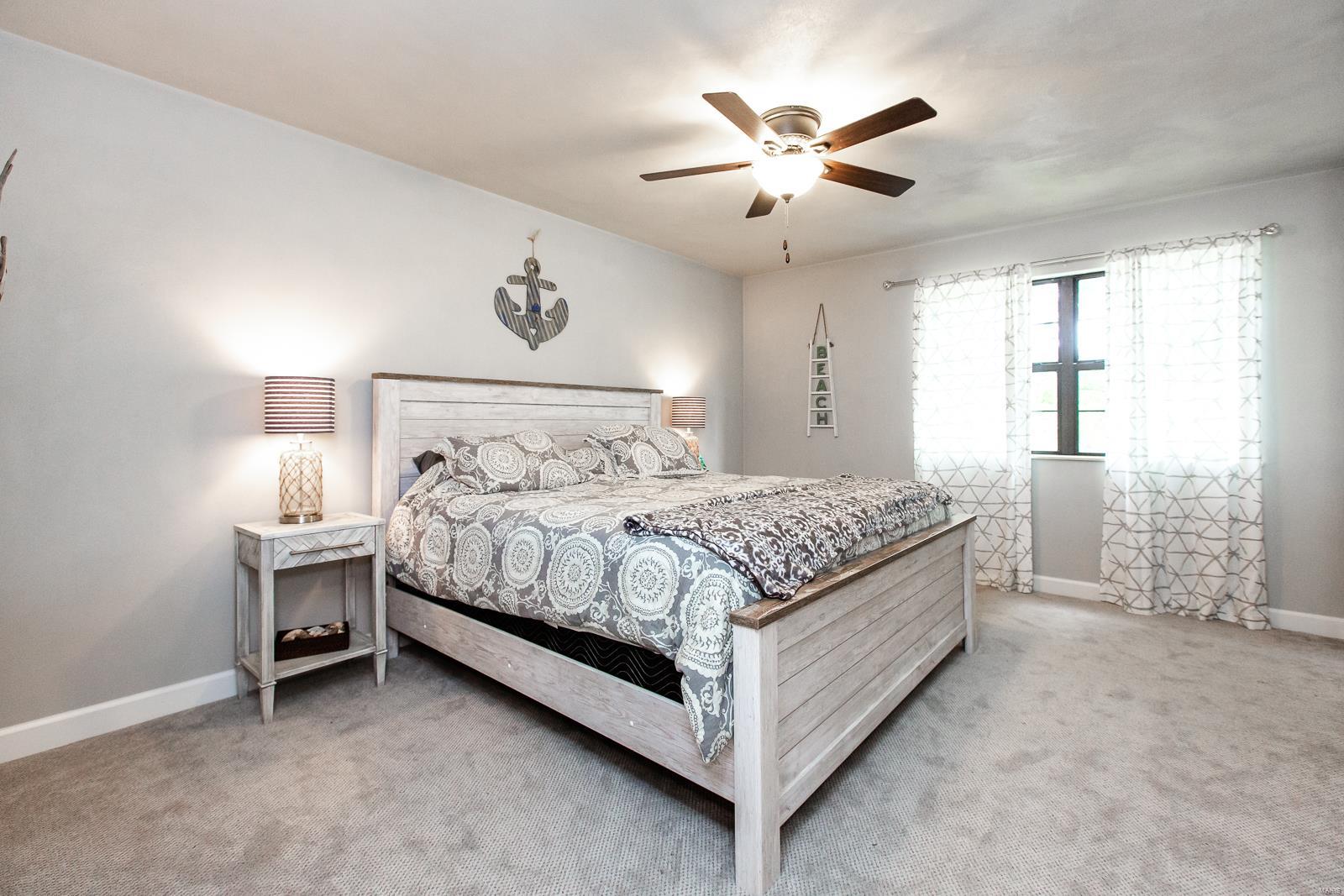 102 Pheasant Run O'Fallon, IL 62269 - Photo 27 of 37 Gallery Image 27
