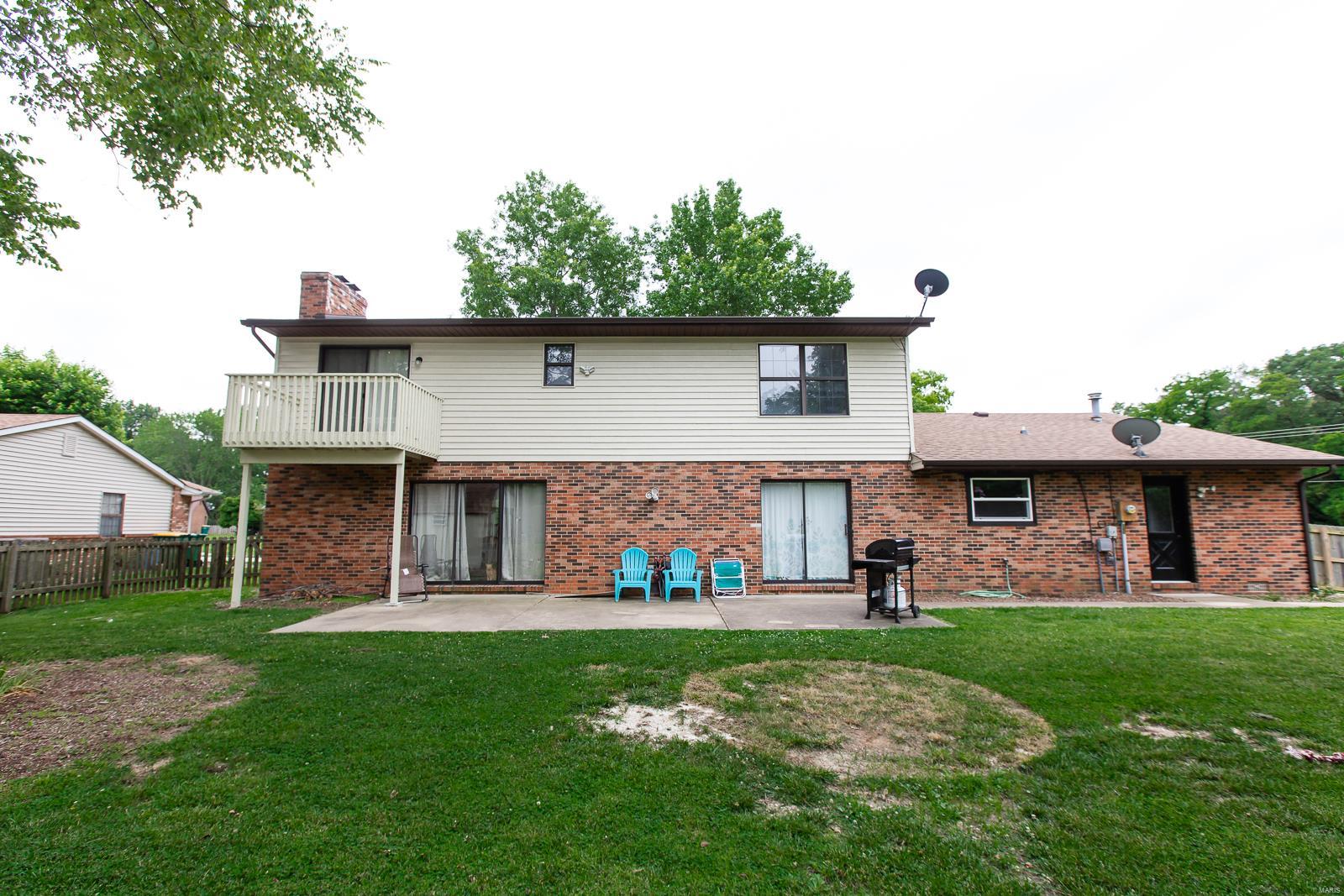 102 Pheasant Run O'Fallon, IL 62269 - Photo 32 of 37 Gallery Image 32
