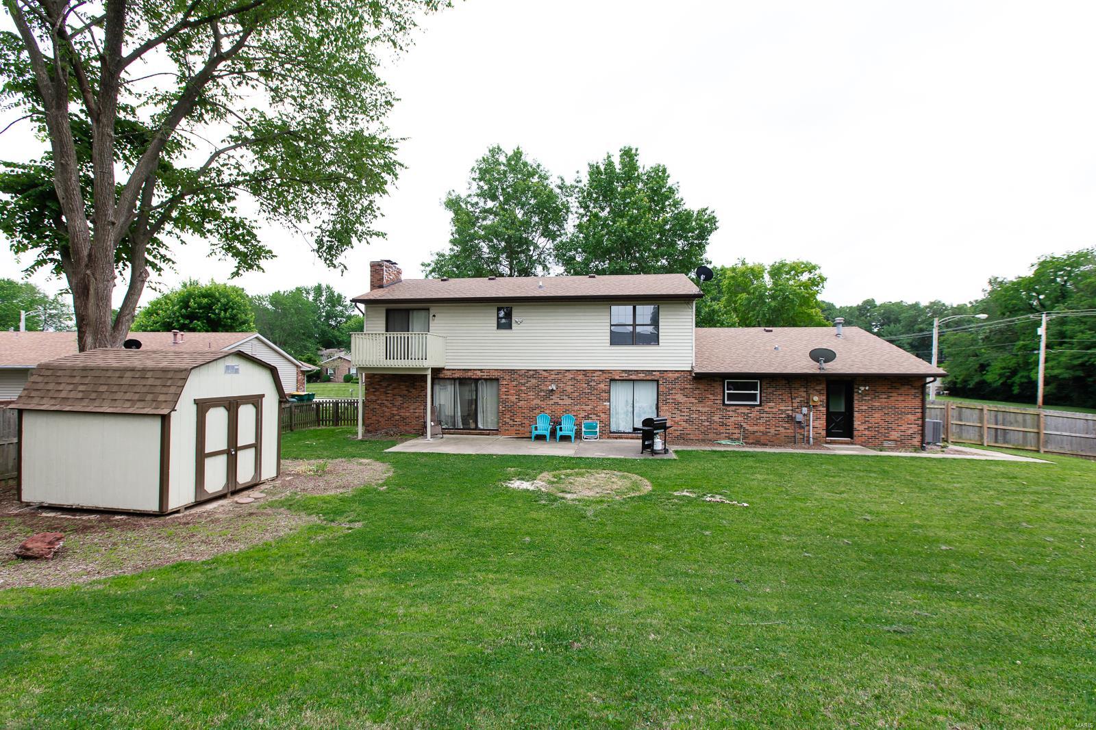 102 Pheasant Run O'Fallon, IL 62269 - Photo 33 of 37 Gallery Image 33