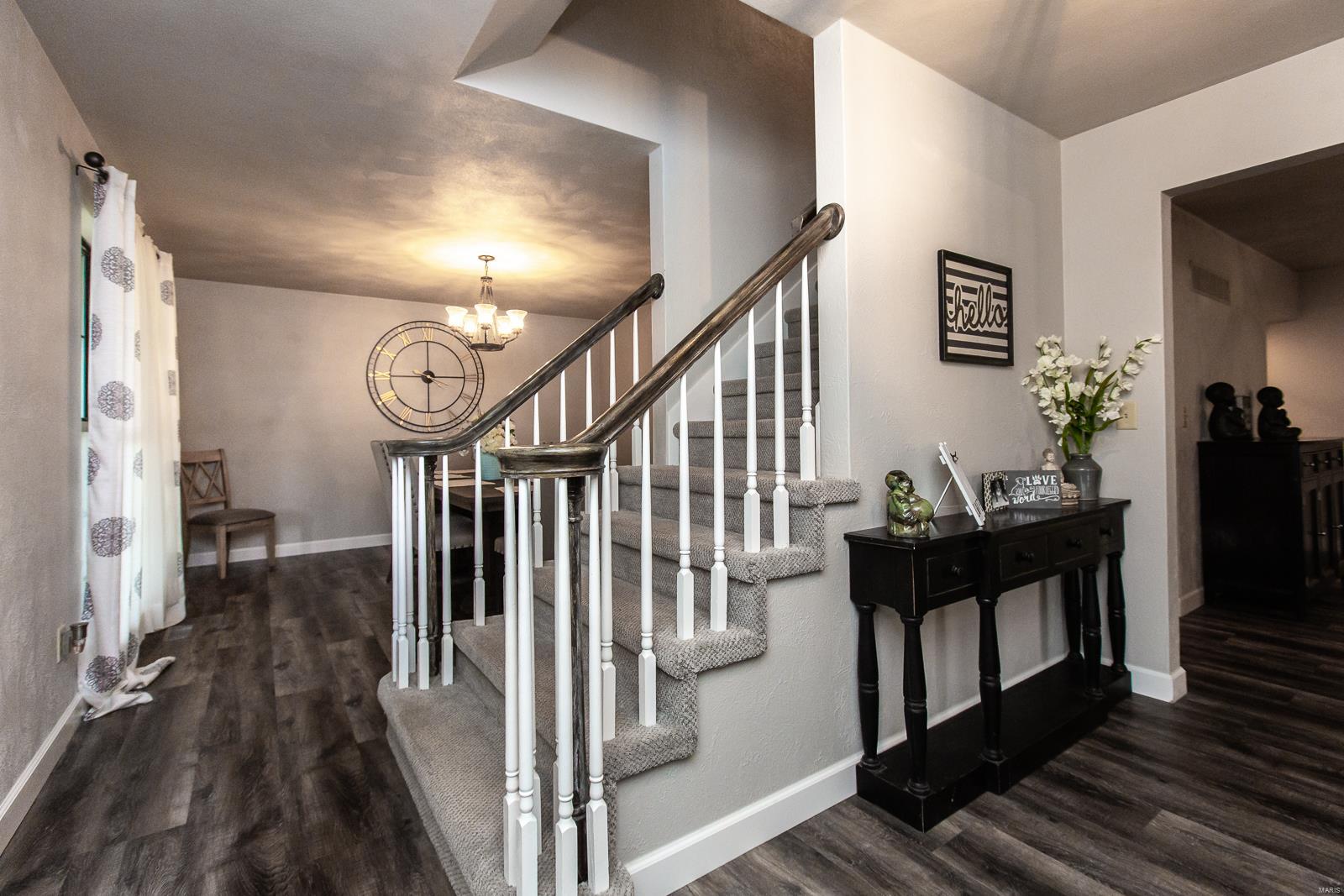 102 Pheasant Run O'Fallon, IL 62269 - Photo 6 of 37 Gallery Image 6