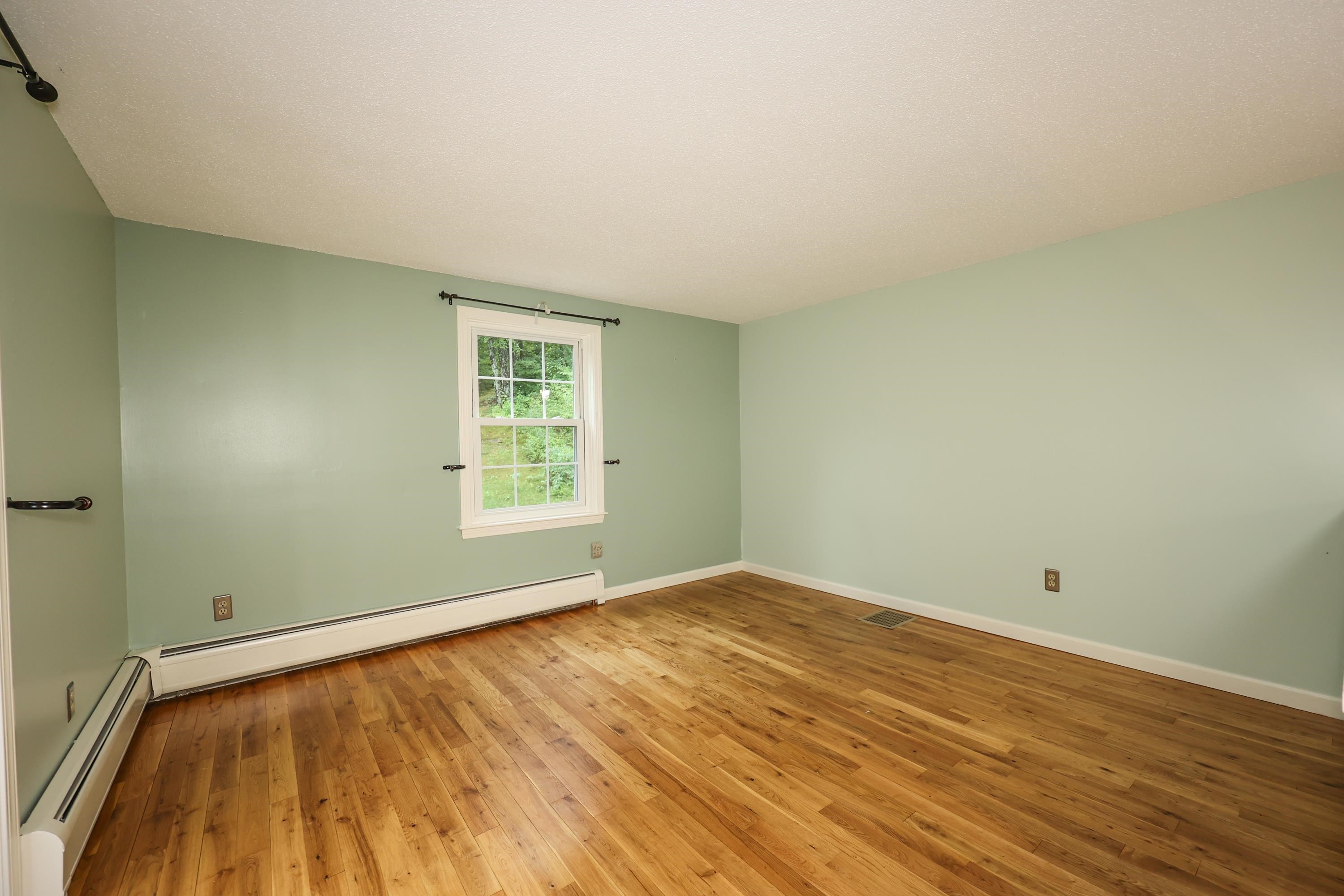 70 Woodhill Hooksett Road Bow, NH 03304 - Photo 9 of 27