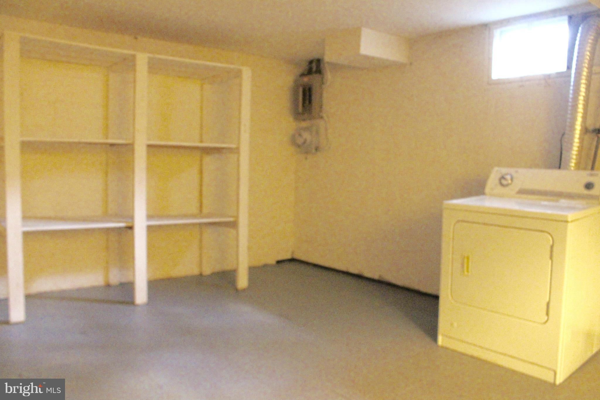 6126 Dunroming Road Baltimore, MD 21239 - Photo 22 of 25 Interior (General)