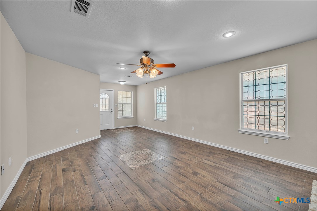 131 Gehler Circle Nolanville, TX 76559 - Photo 4 of 28
