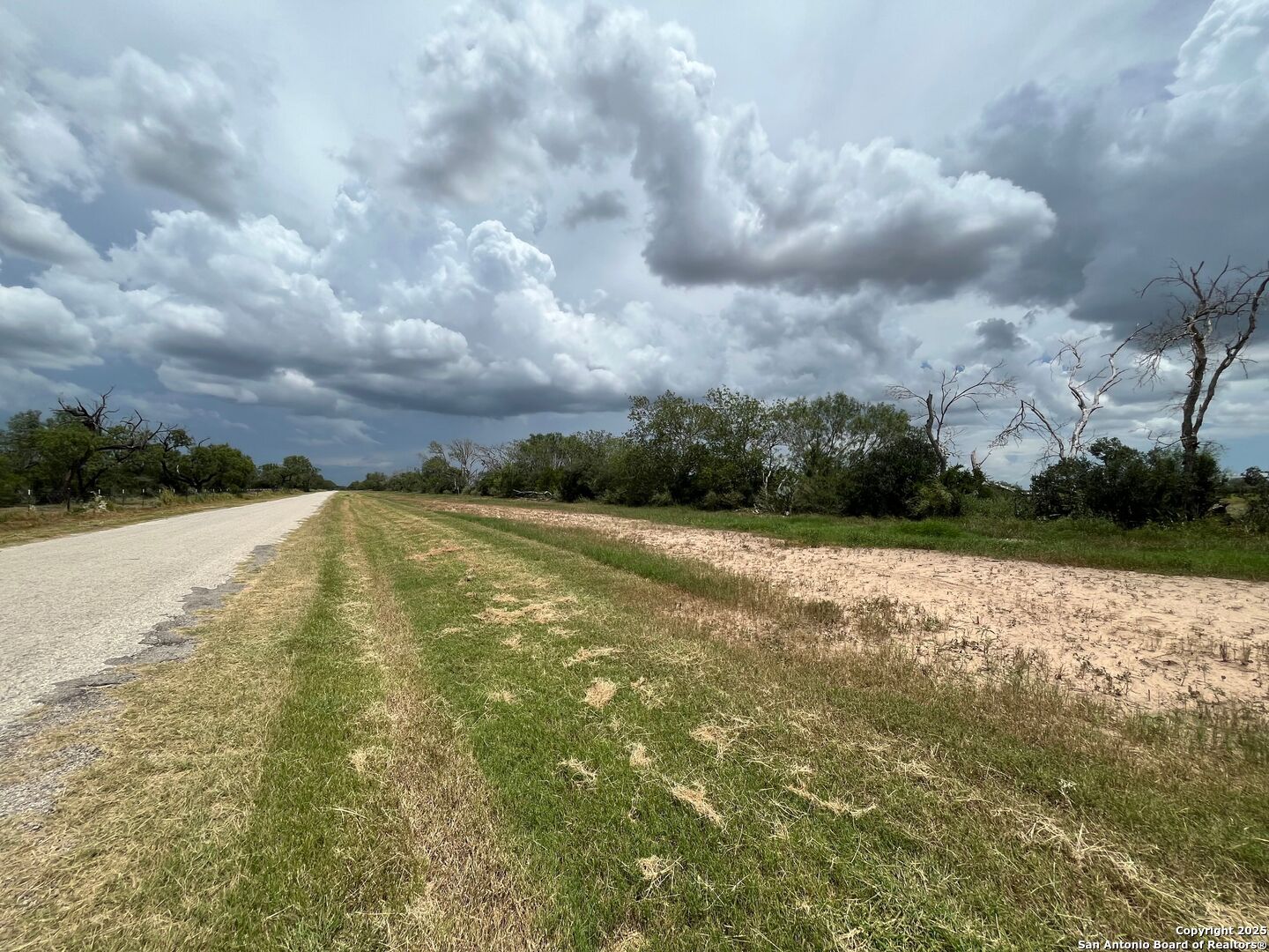N/a County Road 7714, Unit 4 Devine, TX 78016 - Photo 7 of 10 a view of lake view and mountain