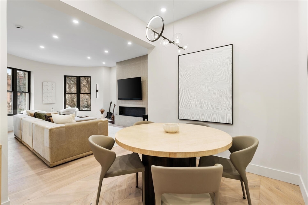 382 Commonwealth Avenue, Unit 24 Boston, MA 02215 - Photo 7 of 36