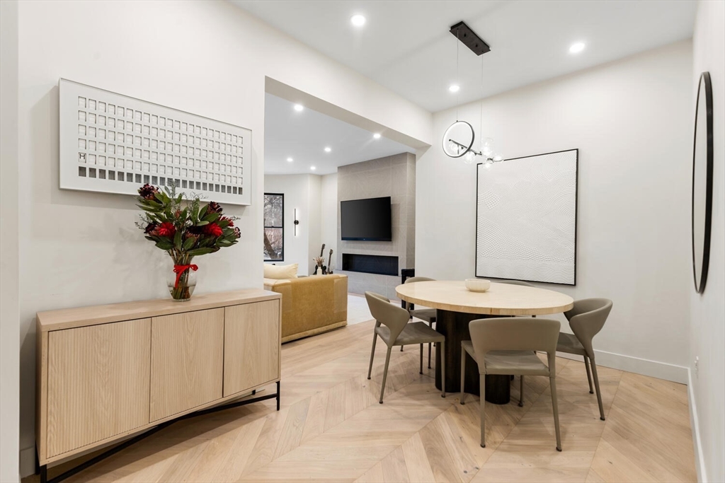 382 Commonwealth Avenue, Unit 24 Boston, MA 02215 - Photo 8 of 36