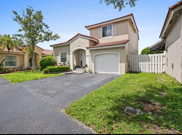 $569,999 | 1340 Northwest 125th Terrace, Sunrise, FL 33323