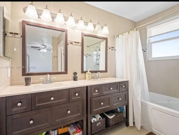 $569,999 | 1340 Northwest 125th Terrace, Sunrise, FL 33323