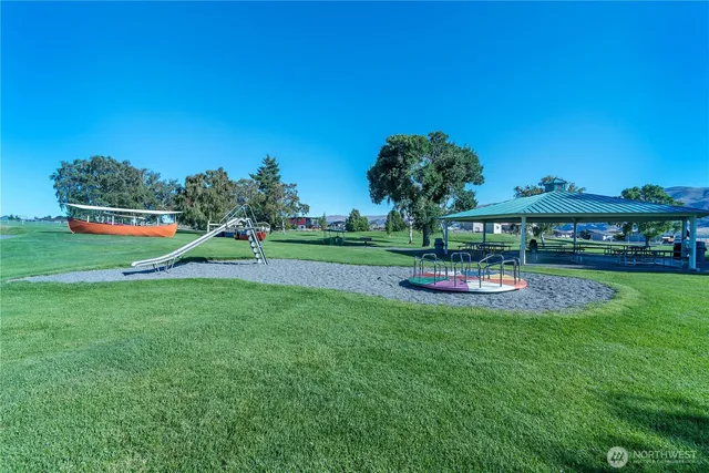 $199,900 | 453 Airport Way, Mattawa, WA 99349