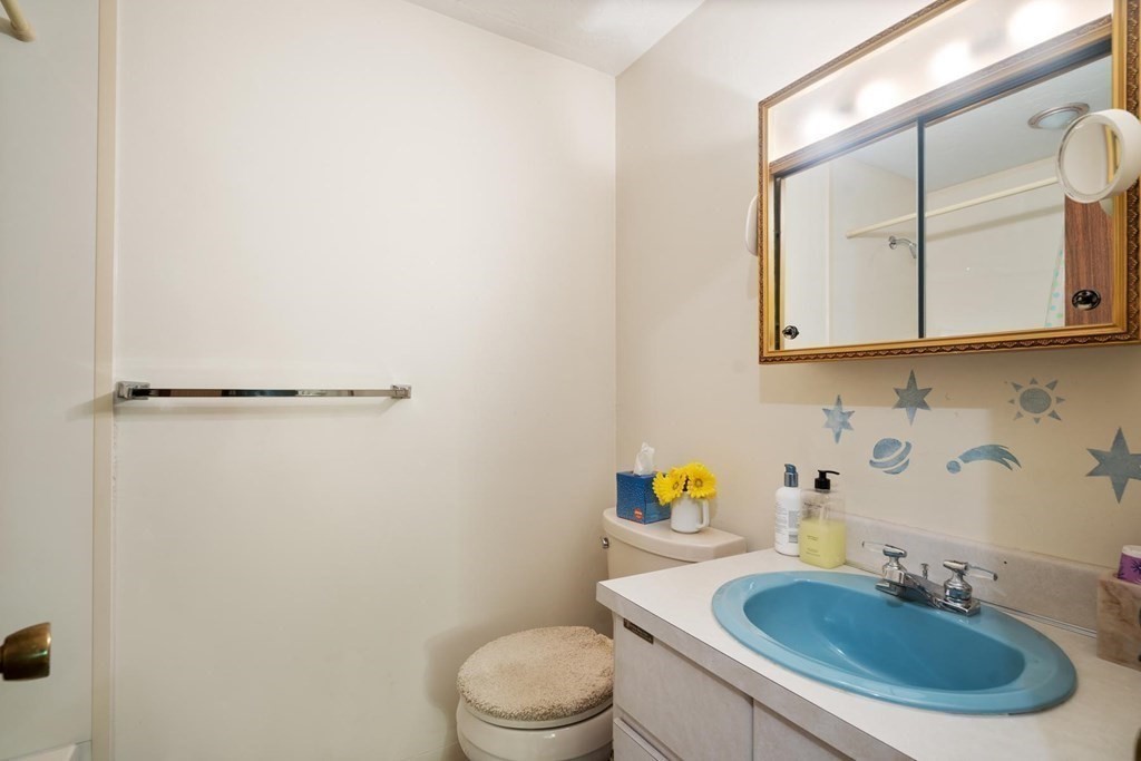 415 Erin Road, Unit 415 Stoughton, MA 02072 - Photo 15 of 25 Gallery Image 15