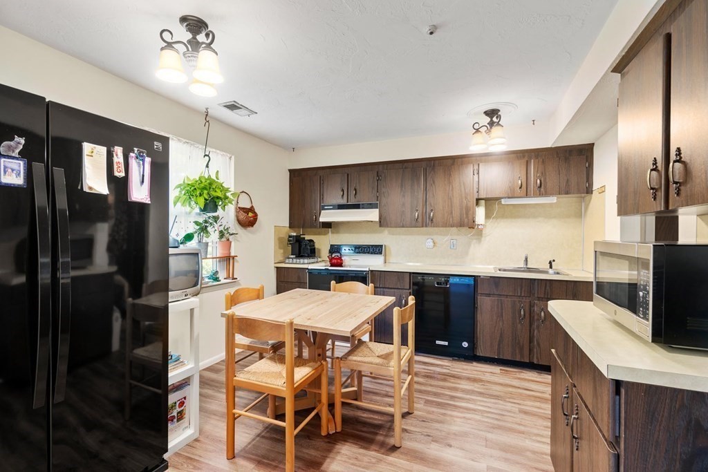 415 Erin Road, Unit 415 Stoughton, MA 02072 - Photo 8 of 25 Gallery Image 8