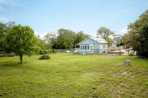 $499,000 | 372 Old Lockhart Road, Lockhart, TX 78644