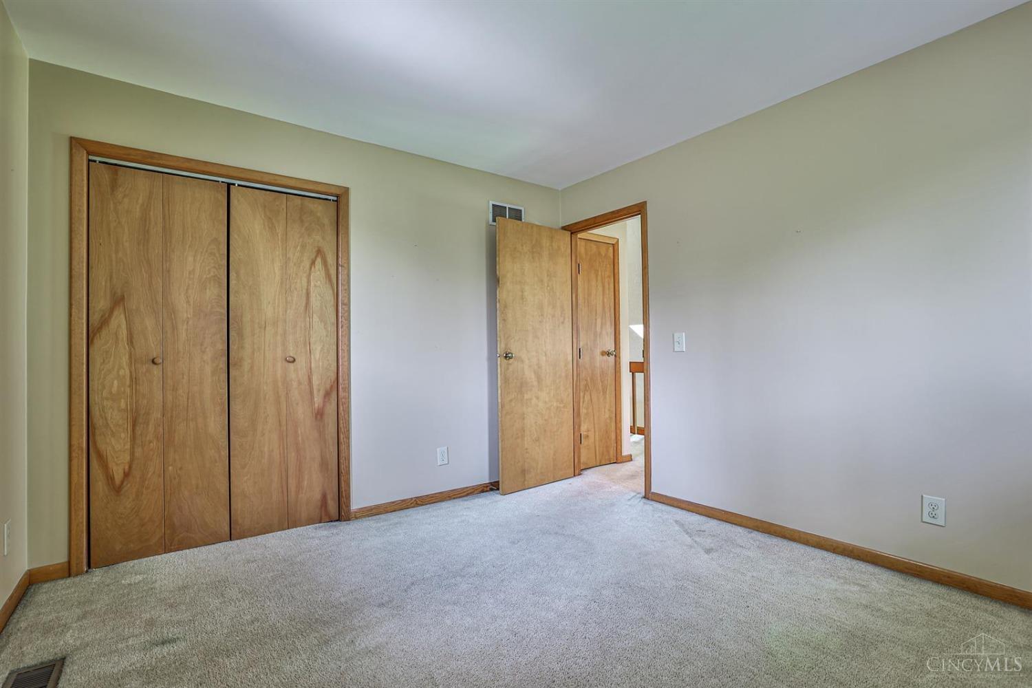 5155 Race Road Cincinnati, OH 45247 - Photo 48 of 51