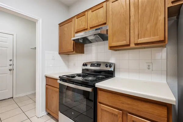 $2,000 | 1720 Constantino Circle, Unit B, Austin, TX 78745