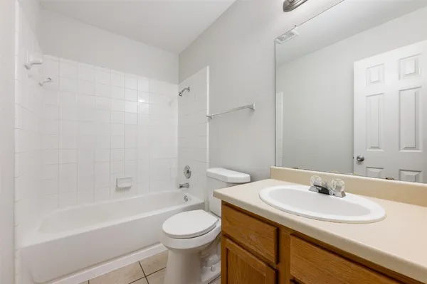 $2,000 | 1720 Constantino Circle, Unit B, Austin, TX 78745