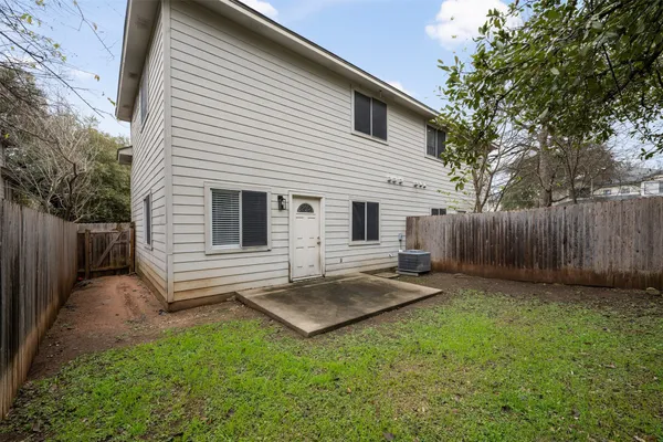 $2,000 | 1720 Constantino Circle, Unit B, Austin, TX 78745