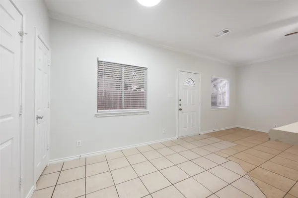 $2,000 | 1720 Constantino Circle, Unit B, Austin, TX 78745