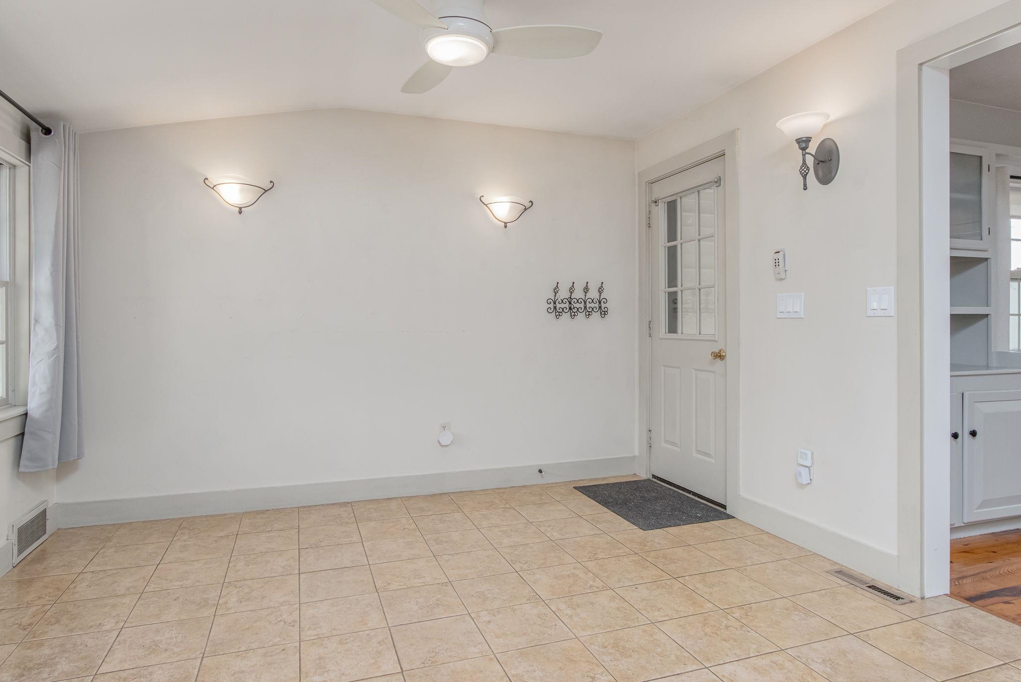 39 Dearborn Avenue Hampton, NH 03842 - Photo 17 of 48
