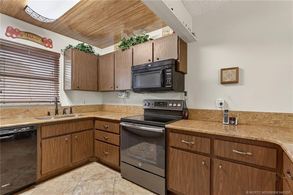 330 Southwest Winnachee Drive Stuart, FL 34994 - Photo 12 of 49 A meticulously maintained home, ready for you!