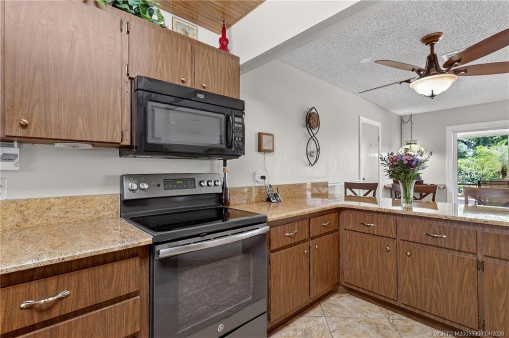330 Southwest Winnachee Drive Stuart, FL 34994 - Photo 14 of 49 Modern open concept living.