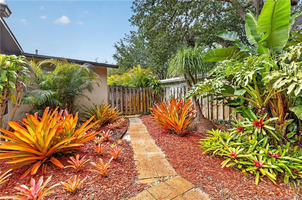 330 Southwest Winnachee Drive Stuart, FL 34994 - Photo 38 of 49 Lush landscaping.