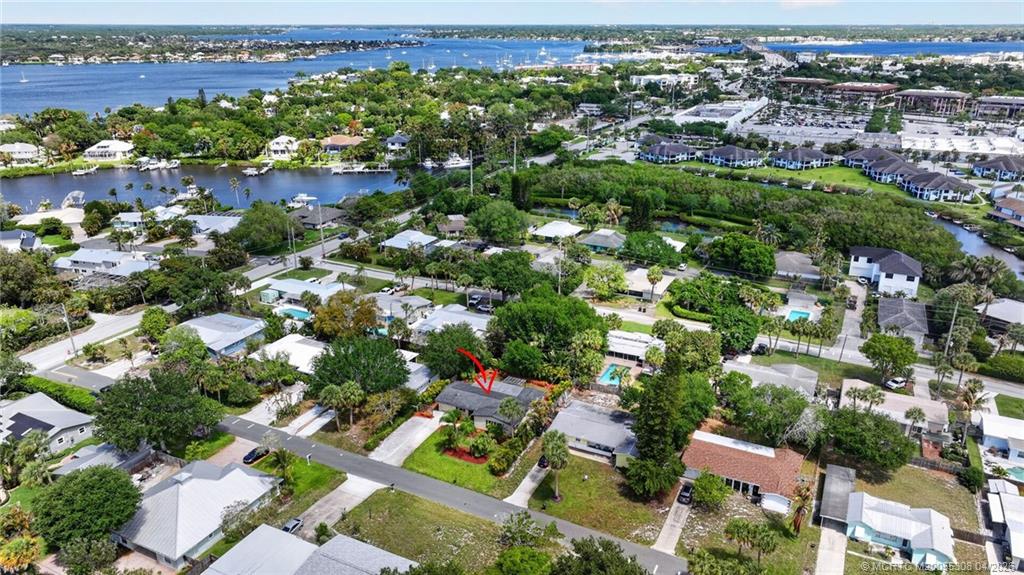 330 Southwest Winnachee Drive Stuart, FL 34994 - Photo 4 of 49 One mile (!!!) to historic waterfront downtown Stuart.