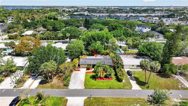 $450,000 | 330 Southwest Winnachee Drive, Stuart, FL 34994