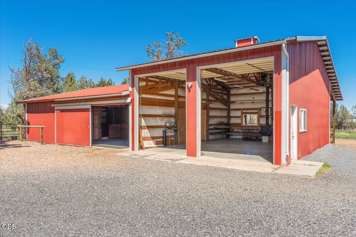 69175 Holmes Road Sisters, OR 97759 - Photo 28 of 46 Gallery Image 28