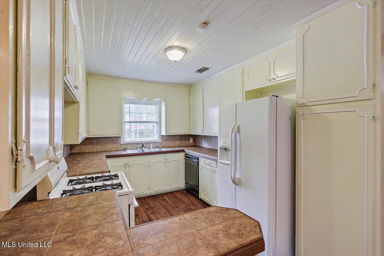 471 Macedonia Road Mendenhall, MS 39114 - Photo 10 of 86 11-471 Macedonia Rd