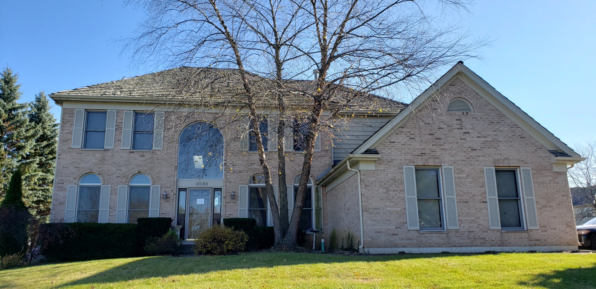 18066 West Pond Ridge Circle Gurnee, IL 60031 - Photo 2 of 41