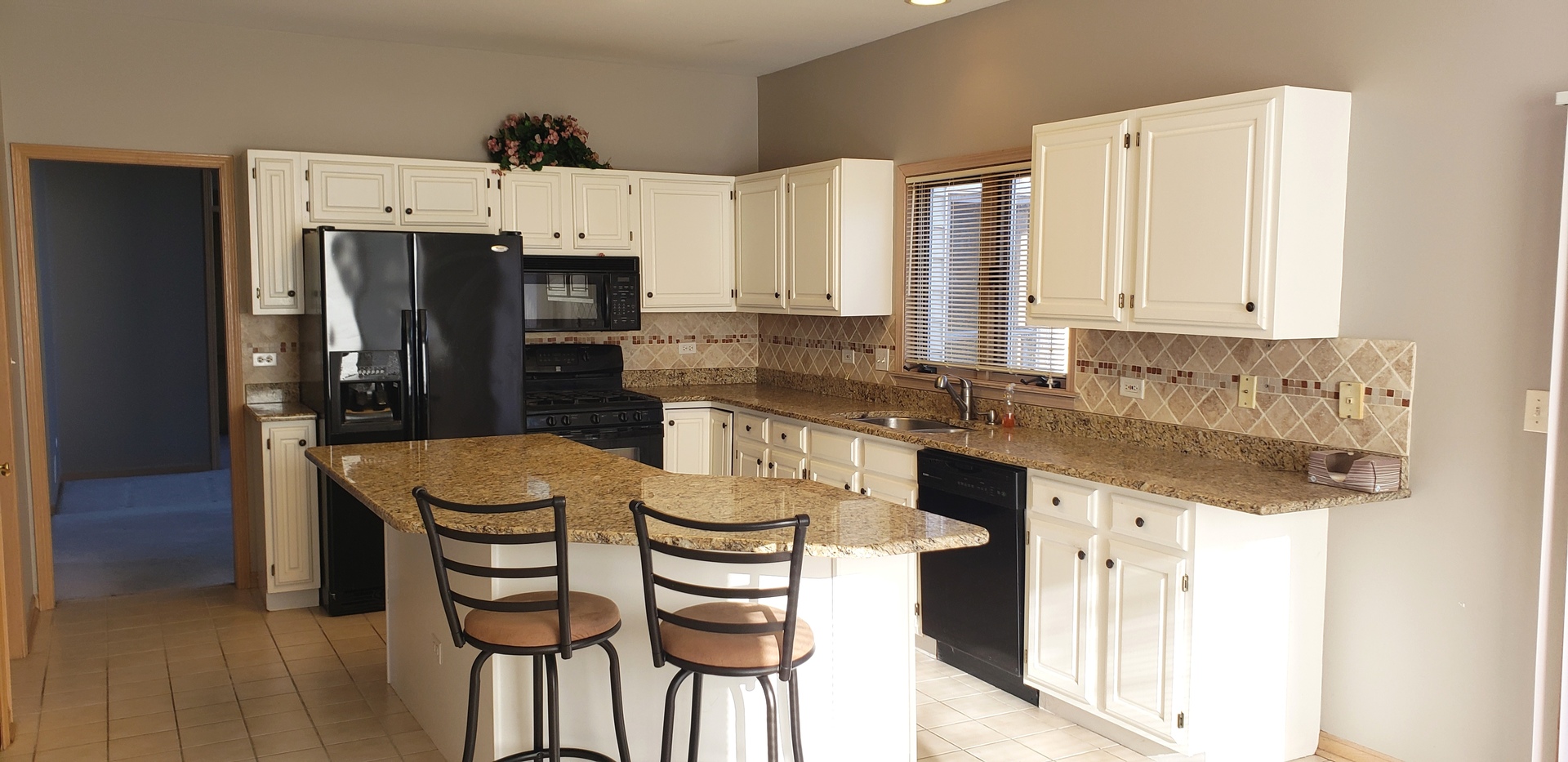 18066 West Pond Ridge Circle Gurnee, IL 60031 - Photo 14 of 41