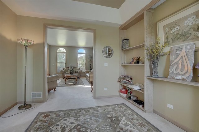 18066 West Pond Ridge Circle Gurnee, IL 60031 - Photo 8 of 41