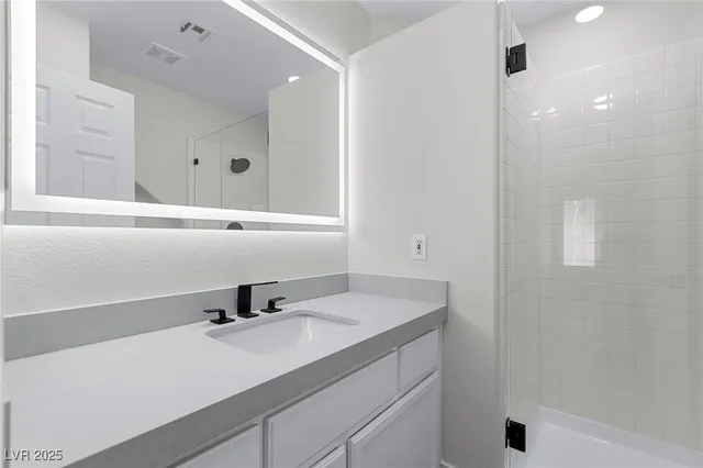 $3,895 | 9591 Antelope Bend Court, Las Vegas, NV 89148