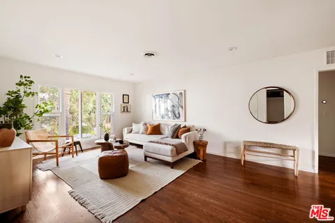 $599,999 | 6400 Primrose Avenue, Unit 5, Los Angeles, CA 90068