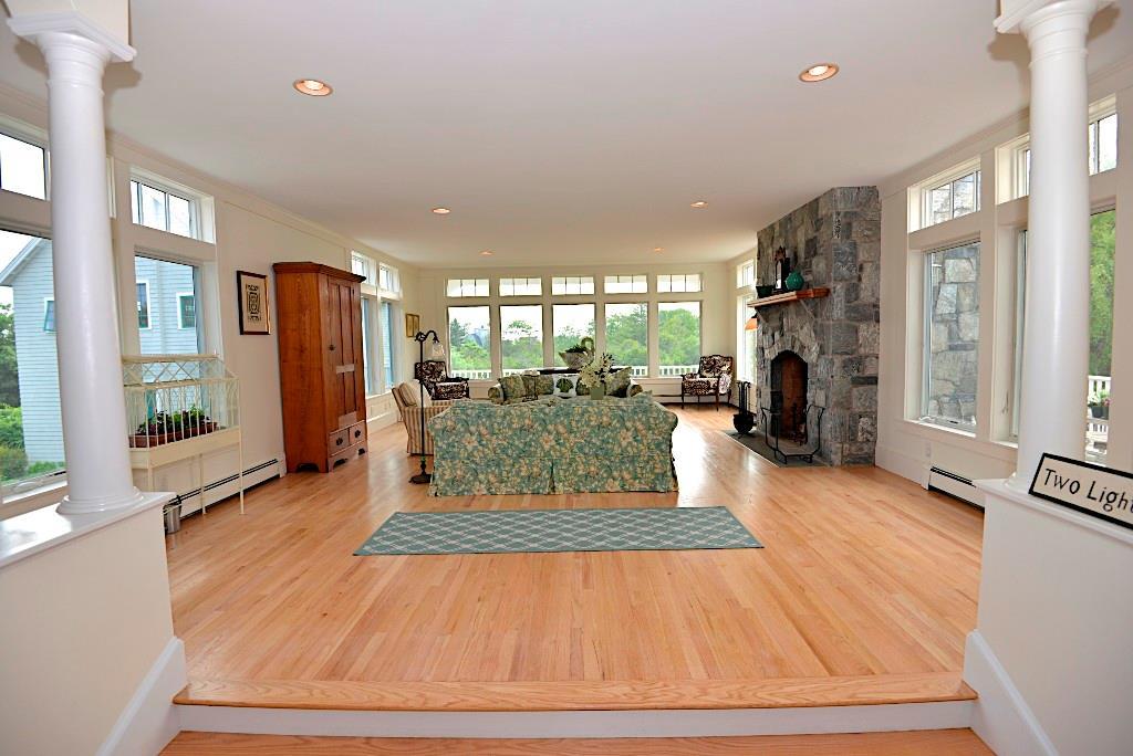 133 Two Lights Road Cape Elizabeth, ME 04107 - Photo 11 of 35 Living room