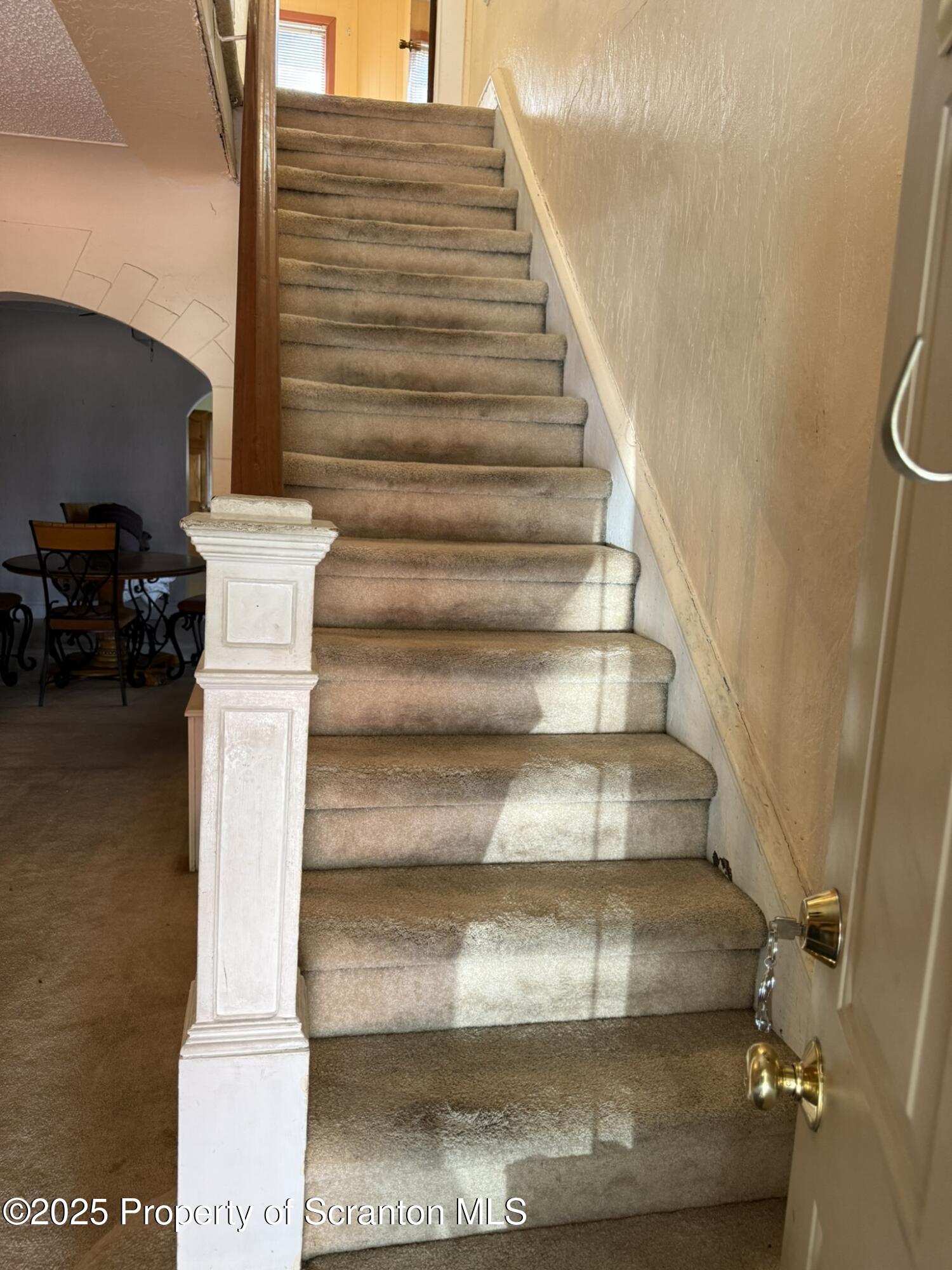 1919 Price Street Scranton, PA 18504 - Photo 12 of 44 a view of entryway