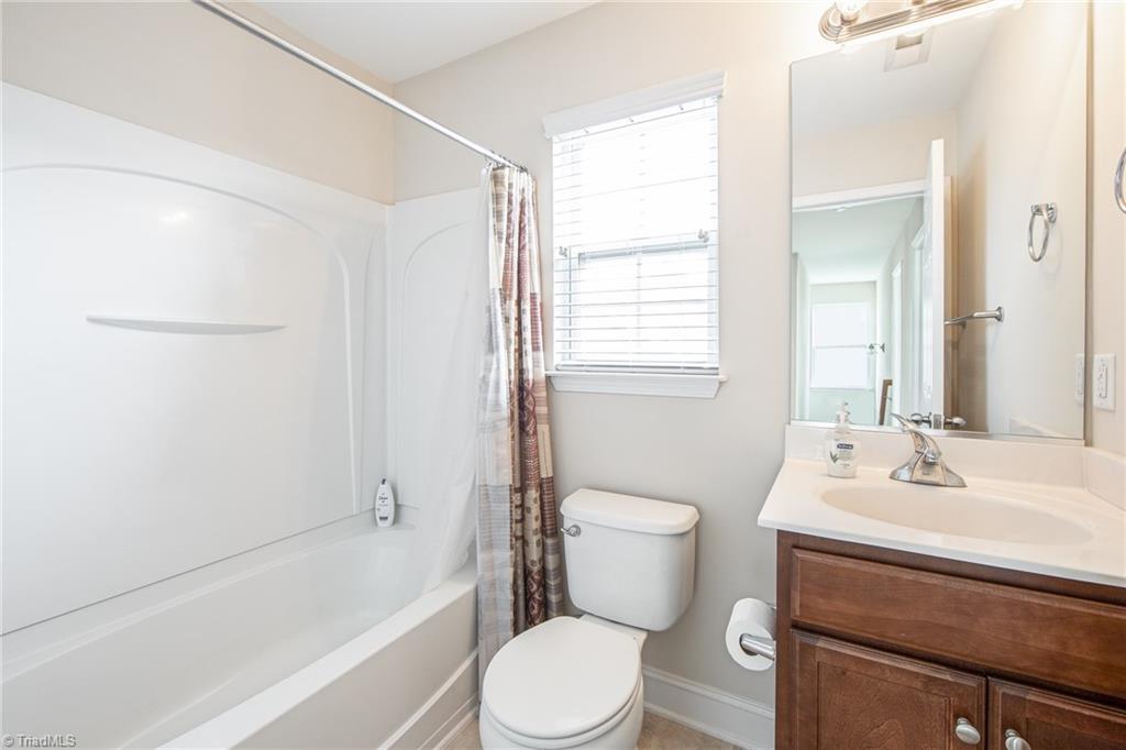 3437 Core Avenue High Point, NC 27265 - Photo 25 of 30 Hallway Bath